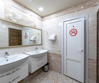 Кровать в общем 4-местном номере для мужчин и женщин. Хостел Bamboo Hotel. Кровать в общем 4-местном номере для мужчин и женщин. Хостел Bamboo Hotel.