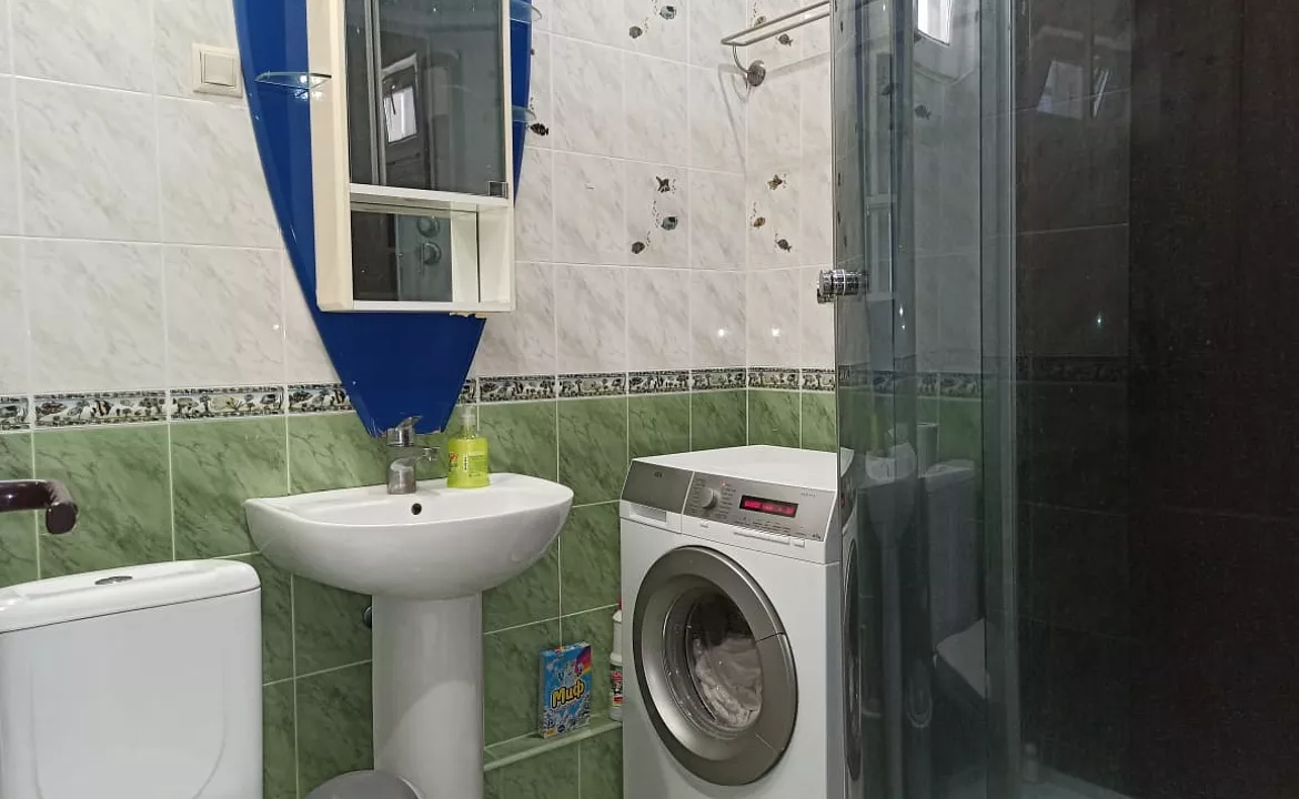 Трёхместный эконом . Гостевой дом Смайл. Адлер