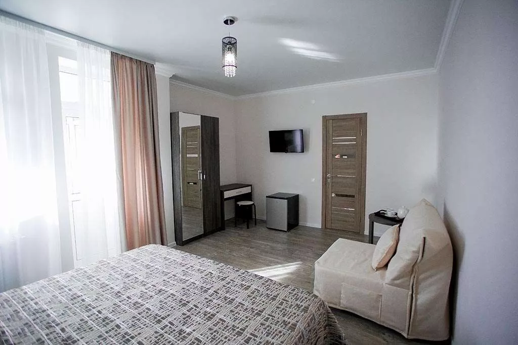 . Отель "LaV" . Анапа