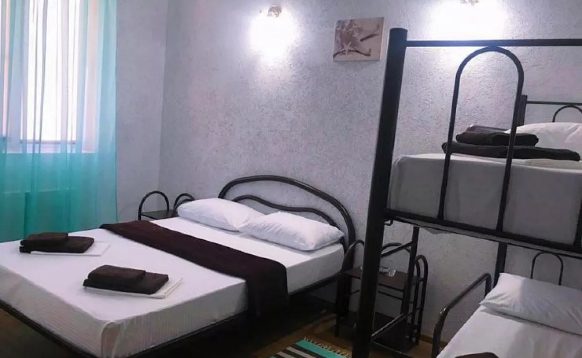 Трех-четырёхместный. Гостевой дом Лайт Бриз Кучугуры. Кучугуры