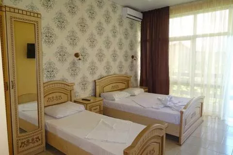 3-х местный «Стандарт». «Роберт и Оксана». Пицунда