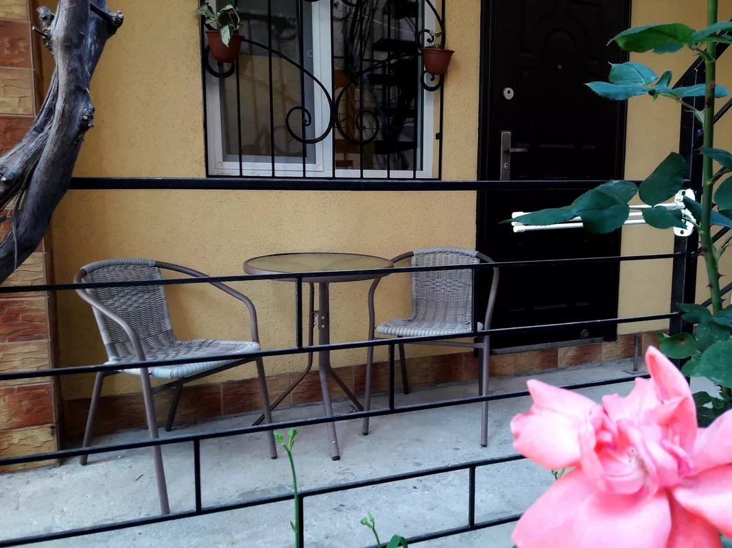 . Частный сектор  Студия. Алушта