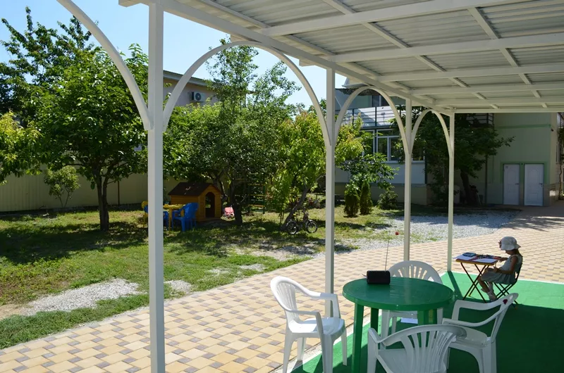 . Гостевой дом "Ярослав". Голубая бухта