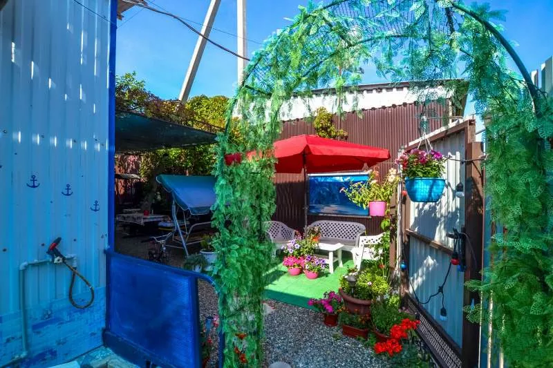 . Гостевой дом Ясный. Голубицкая