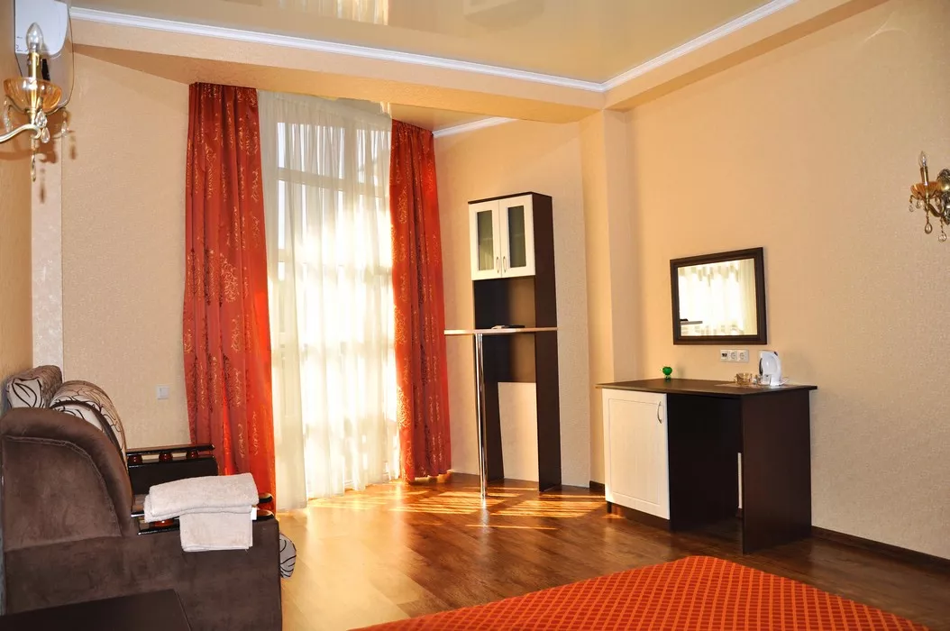 Люкс однокомнатный. Отель "Золотое Руно". Витязево