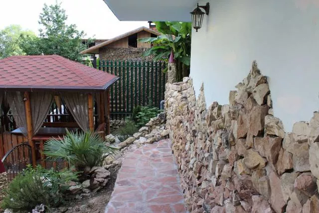 . Гостевой дом "Аида". Адлер . Гостевой дом "Аида". Адлер