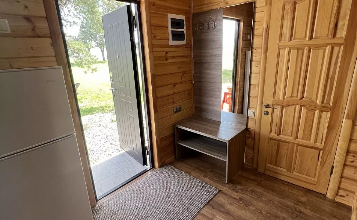 Домик с двумя спальнями и кухней. База отдыха "Скурча". Сухум