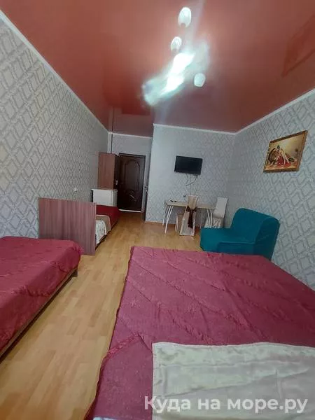 Стандартный четырёхместный номер. Гостевой дом "Нур". Ольгинка