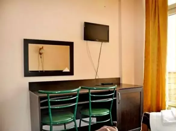 3-местный (7 этаж). Гостиница «Домбай». Домбай-гостиницы