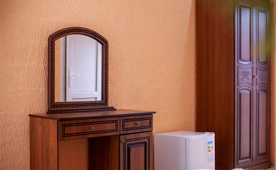 Комфорт трехместный. Гостевой дом «Алоиза». Лоо