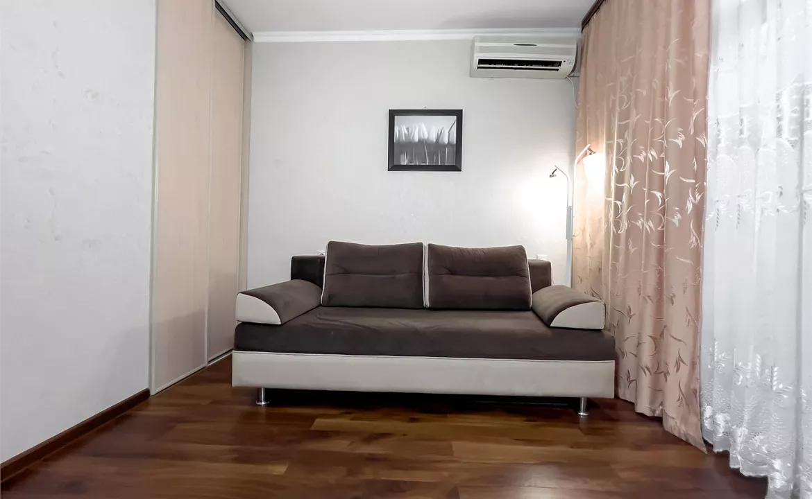 Двухкомнатный семейный номер с балконом. Отель "VIVA Лариса". Адлер