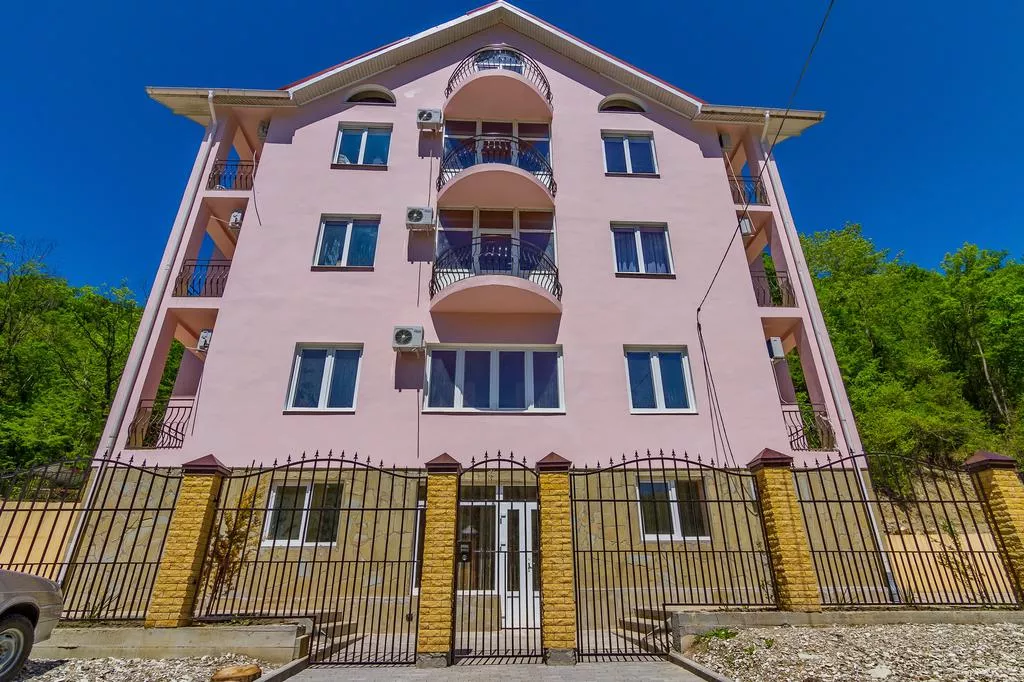 . Гостиница "Триумф". Дедеркой