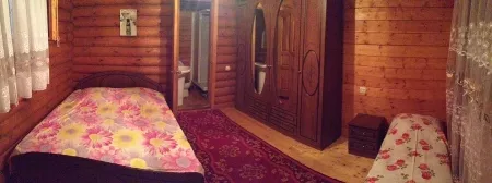 Трёхместный номер. Гостевой дом У Ирины. Пицунда