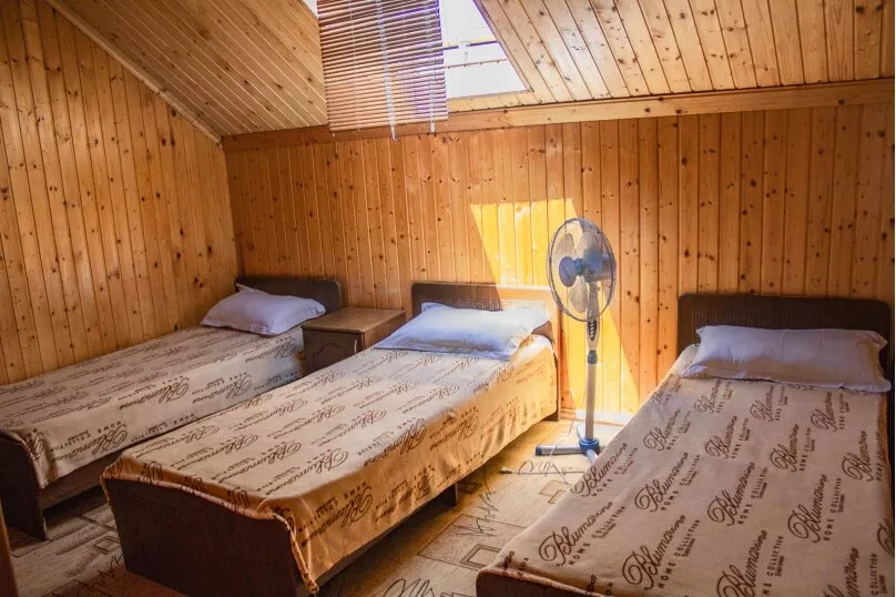 Эконом-номер. Гостевой дом "Солнечный" - Вардане. Вардане