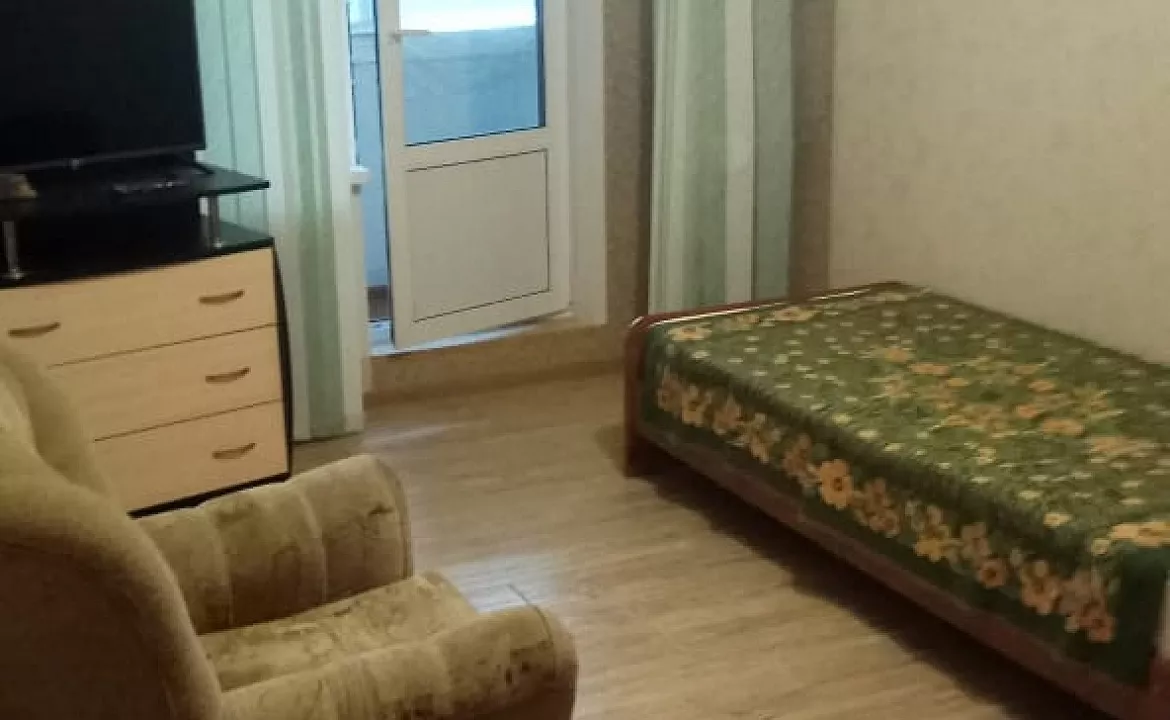 двухкомнатная квартира. Квартира в многоквартирном доме 2-х комнатная квартира у моря. Ейск