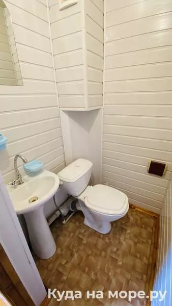 Двухместная с двуспальной кроватью. Гостевой дом "Selena". Анапа Двухместная с двуспальной кроватью. Гостевой дом "Selena". Анапа