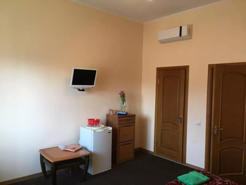 Гостевая на двух человек. Гостевой дом " Китей ". Керчь