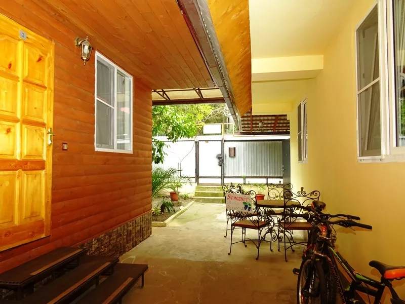 . Частный сектор "Сара" . Адлер