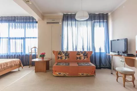 «Студия» с  2 доп.местами. Гостиница «Морская звезда». Архипо-Осиповка