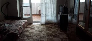 Квартира в многоквартирном доме 2х комнатная квартира на Абазгаа