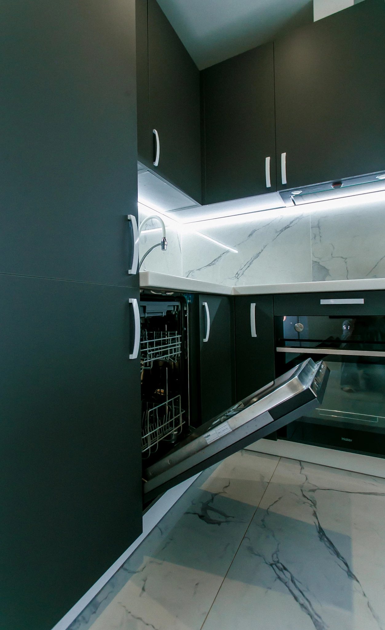 . Квартира в многоквартирном доме Просторный апартамент с видом н а море и горы. Дагомыс