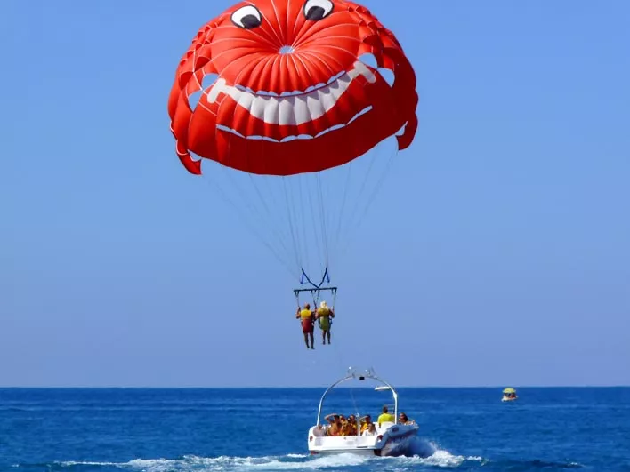 . Отель КАВКАЗ. Гостиницы и отели Лазаревского . Отель КАВКАЗ. Гостиницы и отели Лазаревского