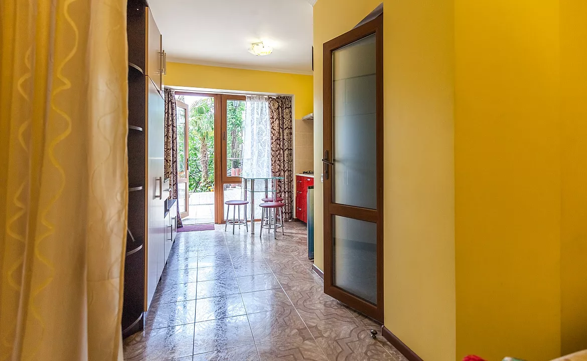 1к стандарт до 3х человек. Гостевой дом Пролетарская 12. Гурзуф