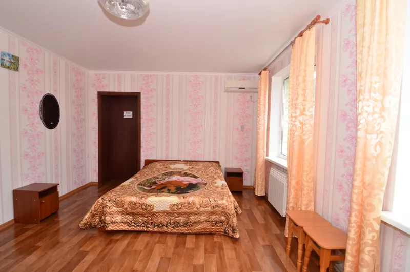 2-местный номер «комфорт». Гостевой дом «В гостях у Тихона». Заозерное