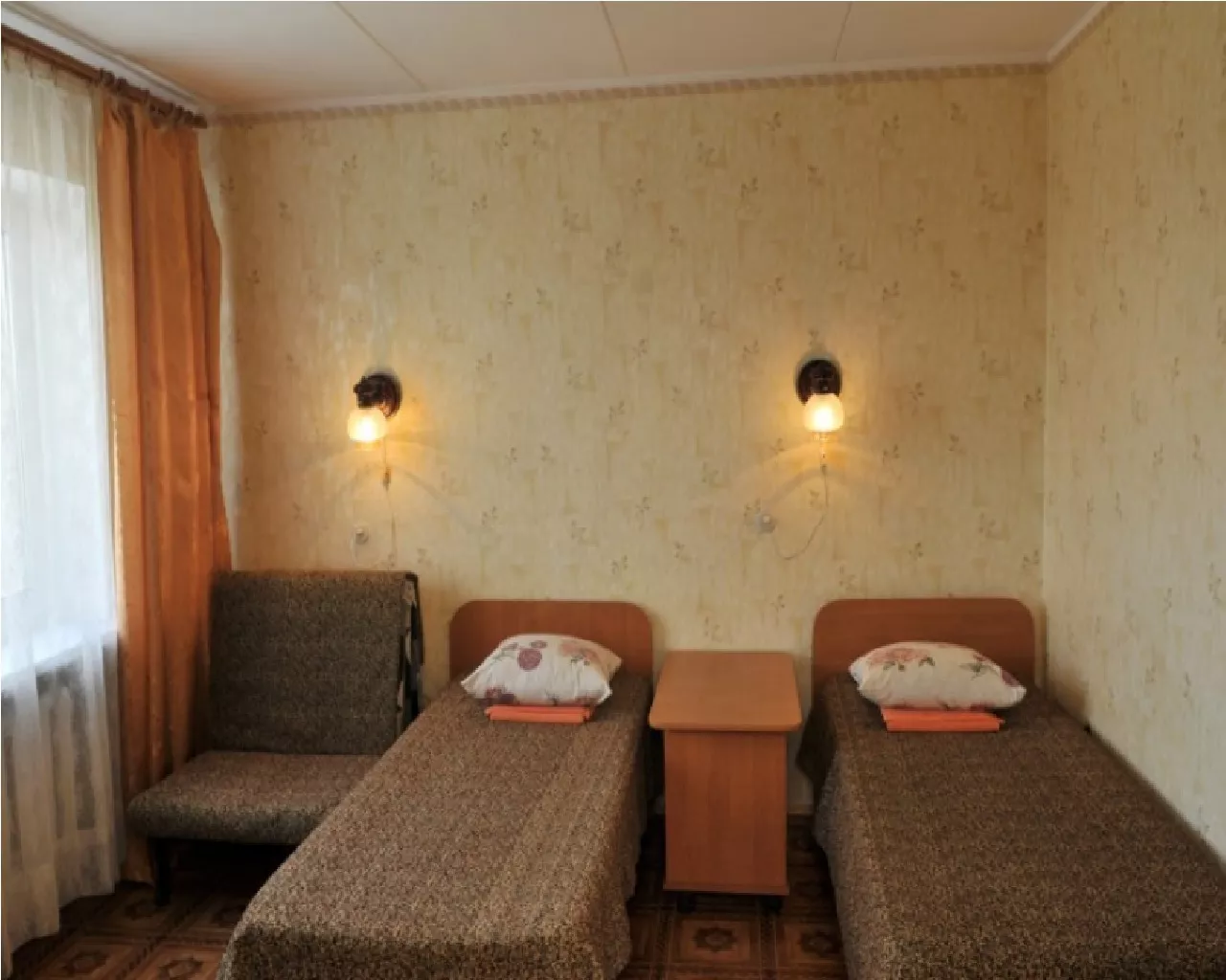 . Гостиница "Апогей". Евпатория