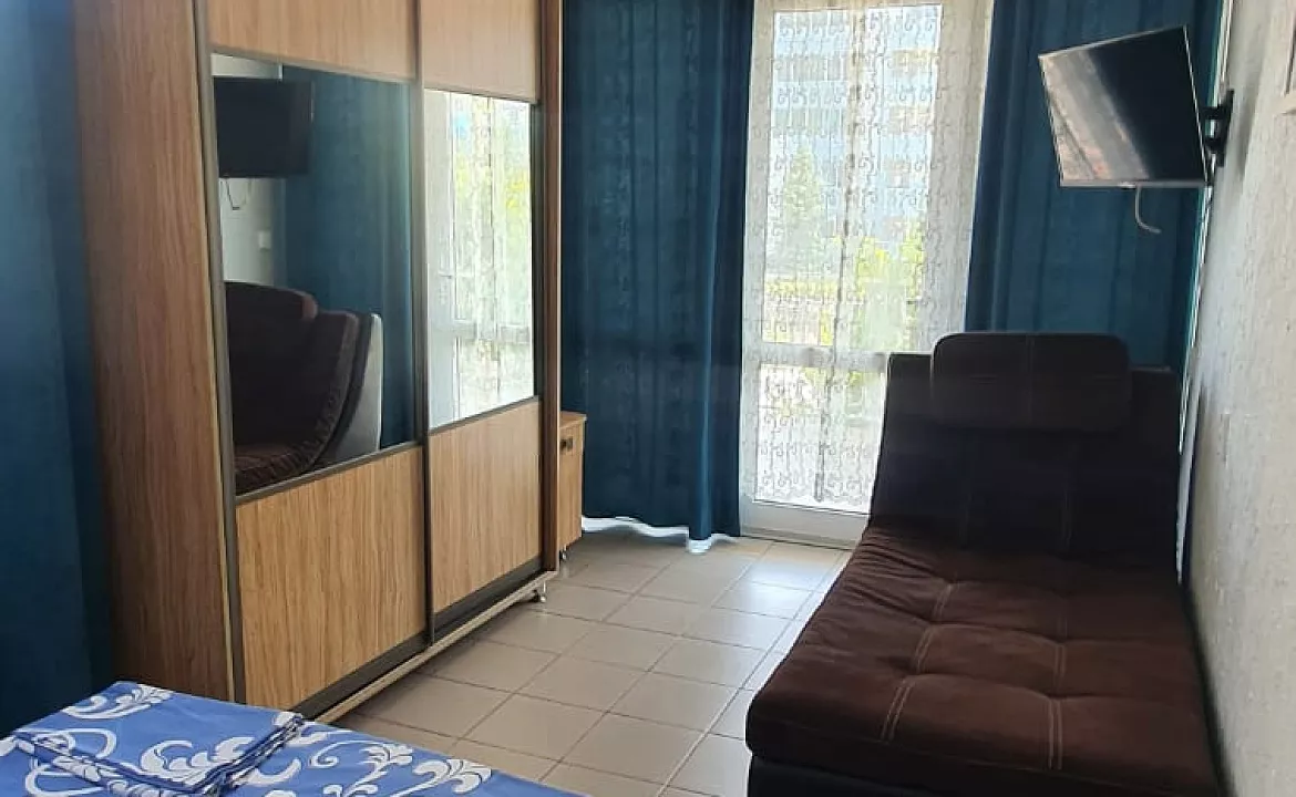 С удобствами на 2, 3, 4 и 5 человек. Гостевой дом ОРИОН. Ольгинка