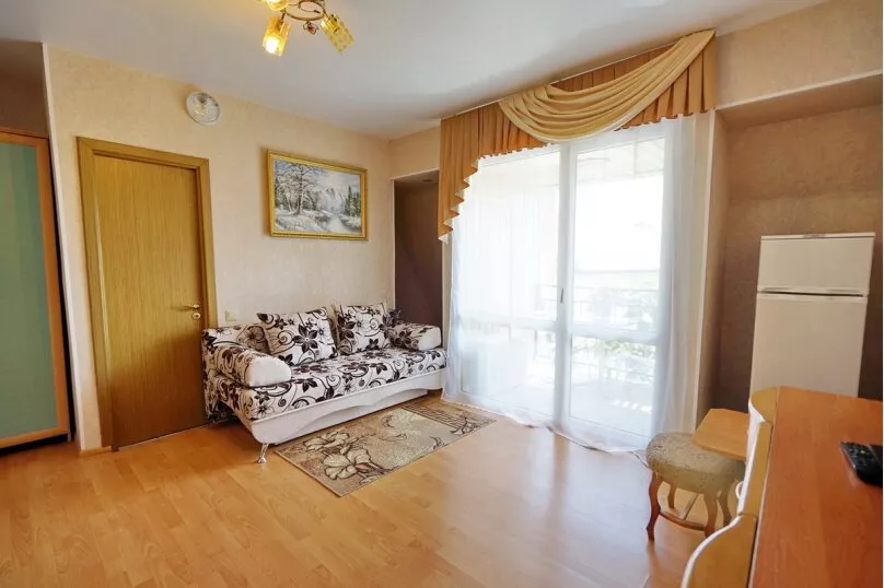 . Отель Форт-Артур. Лазаревское