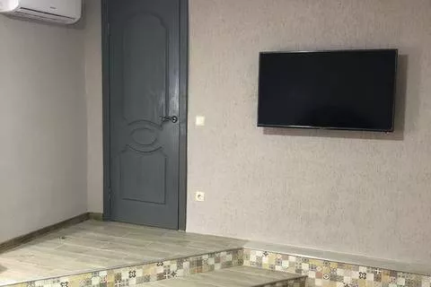 Пятиместные апартаменты «Люкс» на первом этаже. Гостевой дом «Secret garden». Коктебель Пятиместные апартаменты «Люкс» на первом этаже. Гостевой дом «Secret garden». Коктебель