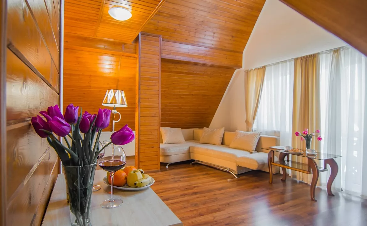 ЛЮКС. Отель Семейный эко- отель «Альпийская Долина». Малореченское