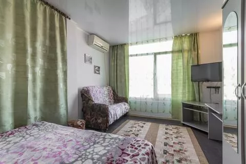 «Полулюкс» двухкомнатный. Частный сектор "Лидия". Небуг