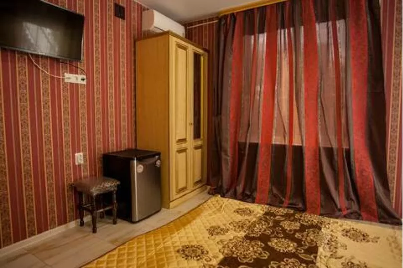  4-х, 5-ти местный «Люкс» 2-х комнатный. Гостевой дом Олеандр. Гагра