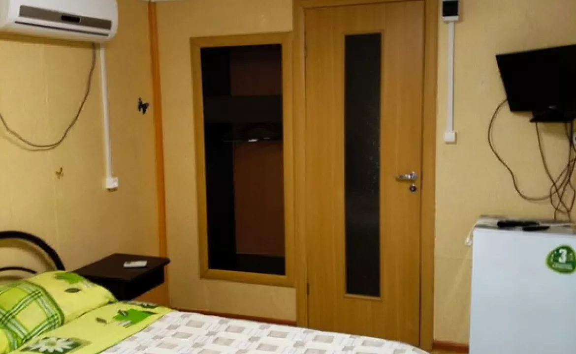 Домик эконом. База отдыха "Золотое Руно". Бухта Инал Домик эконом. База отдыха "Золотое Руно". Бухта Инал