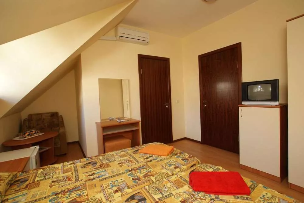 . Гостиница "Приморская+" . Лазаревское