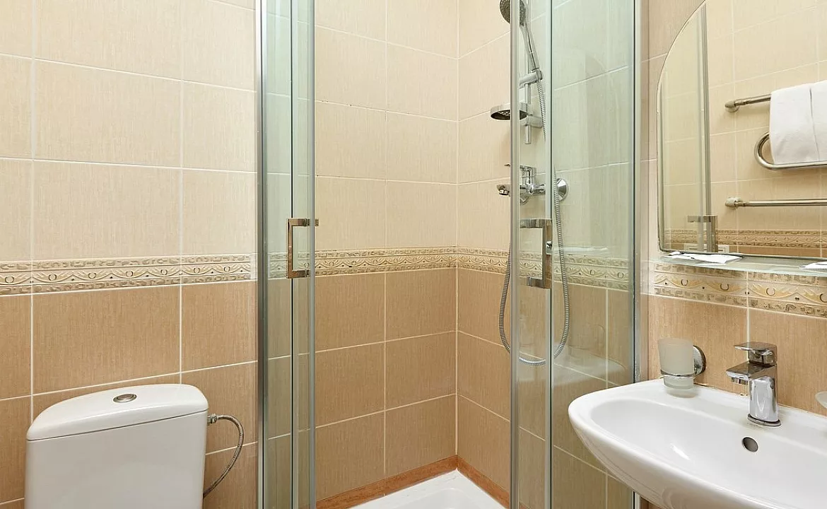 СТАНДАРТНЫЙ НОМЕР С БАЛКОНОМ. Отель «TES-Hotel Resort & SPA». Евпатория