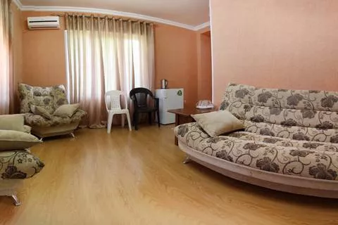 2-х комнатный Люкс. Отель "Кипарис". Пицунда
