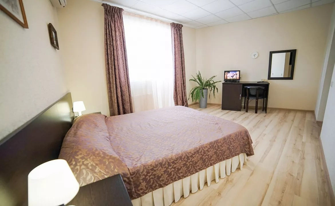 Стандарт 2-местный. Отель Робинзон. Анапа