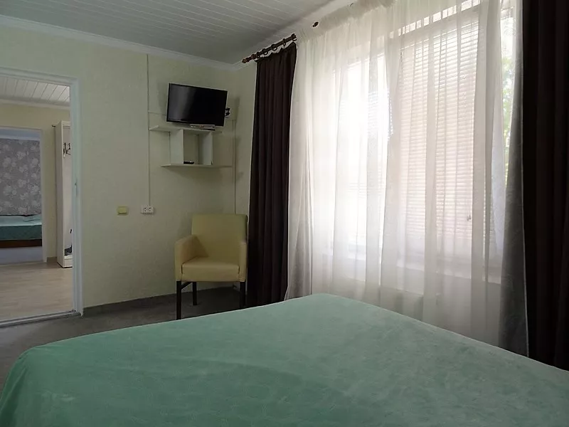 Семейный с кухней. Гостевой дом "Жемчужина". Симферополь