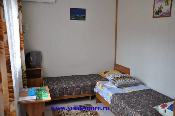 2-местный номер. Частный сектор "Ирина". Ейск 2-местный номер. Частный сектор "Ирина". Ейск