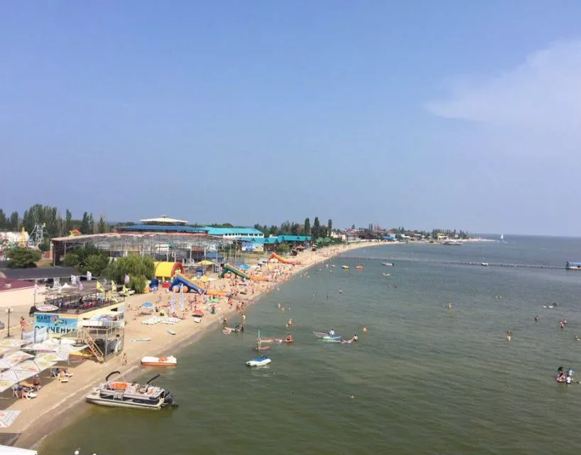 . Отель Водноспортивный клуб-отель "Торнадо". Ейск