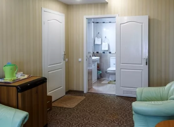 Люкс № 4 «Семейный». Гостиница «Аллигатор». Кореиз