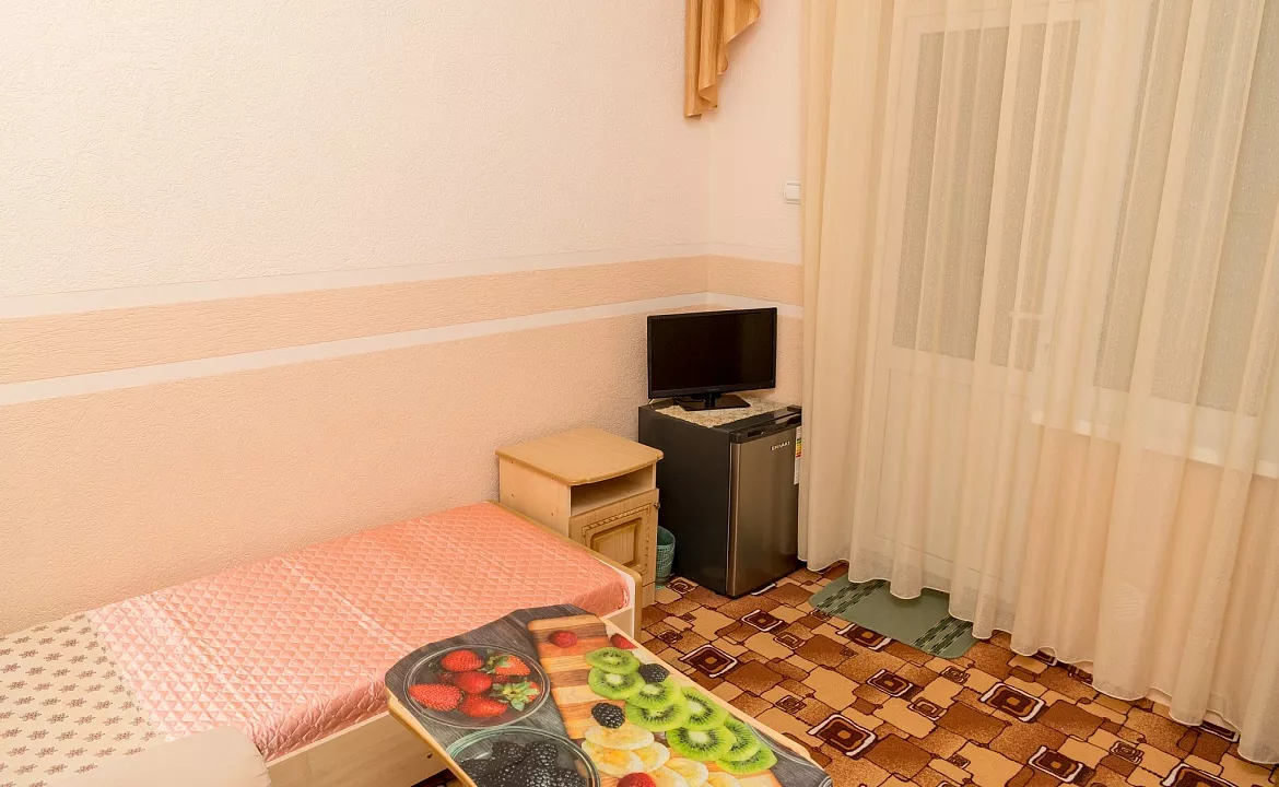 Трехместный номер эконом класса. Гостевой дом "Ника" - Анапа. Анапа Трехместный номер эконом класса. Гостевой дом "Ника" - Анапа. Анапа