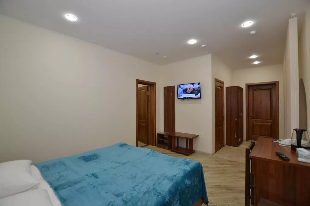 . Гостиница Central. Темрюк