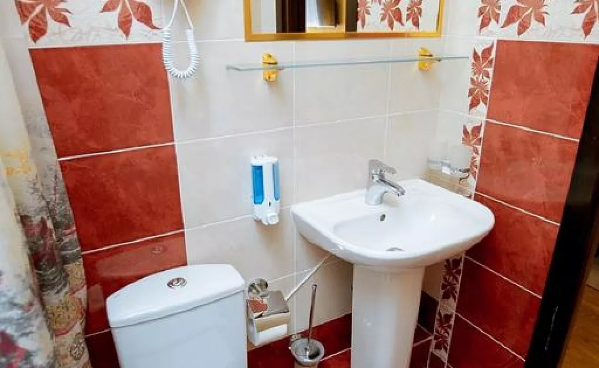 3-х местный номер . Гостиница "Венера 4". Витязево