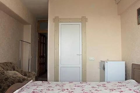 Трехместный номер (№ 4). Эллинг ЮБК «Чайка». Алупка