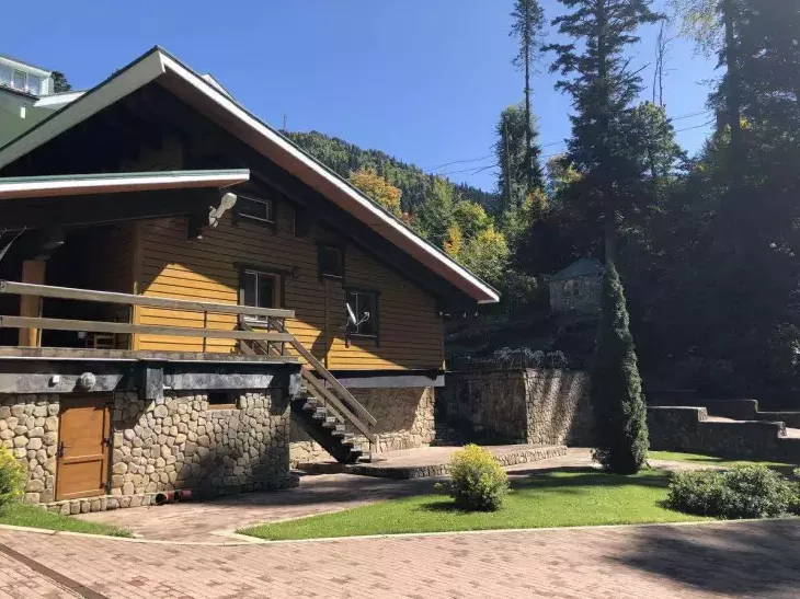 . Отель «Белалакая». Домбай-гостиницы