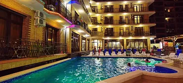 Отель КАСТРО